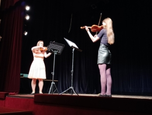 Maturitní slavnost v divadle (23. 5. 2022)