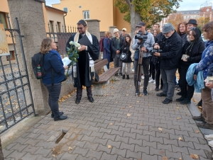 Rabín Maxa, Kameny zmizelých