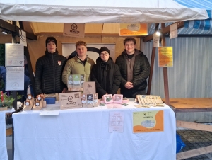 Fiktivní firma vánoční trhy (13. 12. 2025)