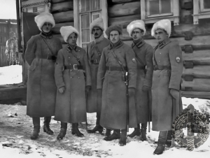 Alois Liška (třetí zprava) v uniformě ruského legionáře, nedatováno, archiv Muzea Československých legií