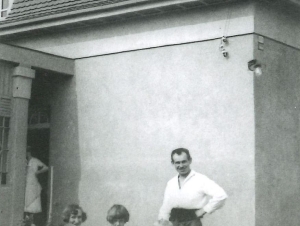 Rodina Liškových před vilou v Brandýse nad Labem, archiv rodiny Steinerových